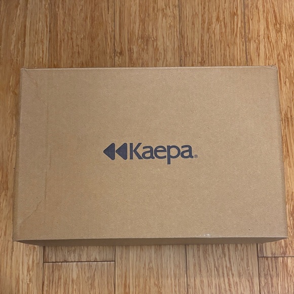 White Kaepa Sneakers Original Packaging NWOT - Picture 5 of 9